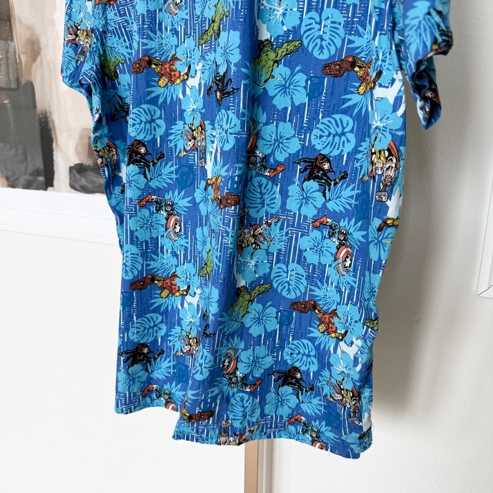 Marvel Avengers Men's Blue Graphic Print Hawaiian  Camp Collar Shirt Size L - Picture 9 of 13
